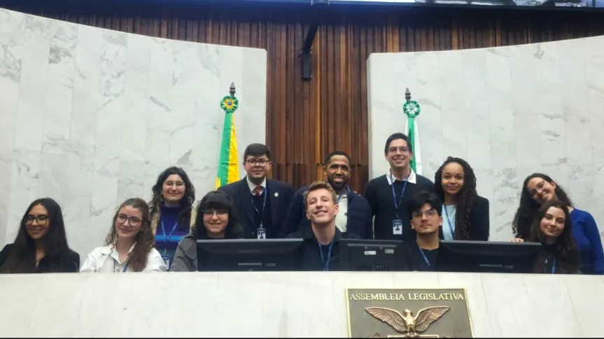 Primeira imprensa universitária se despede após uma semana de trabalhos na Alep