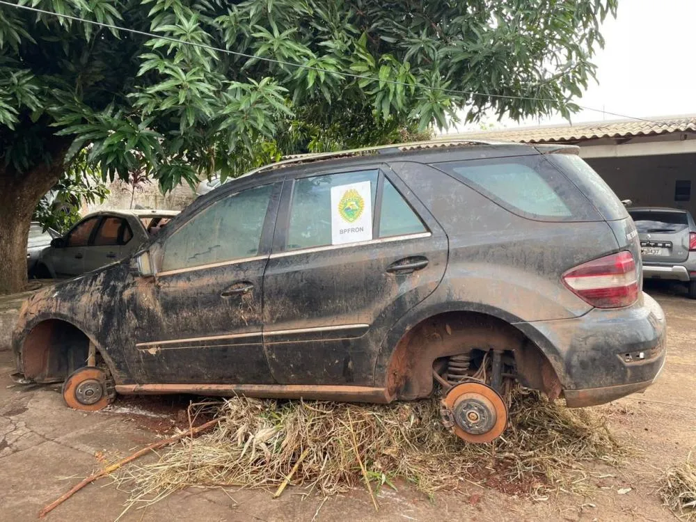 Veículo roubado em Curitiba é localizado abandonado em mata de Brasilândia do Sul