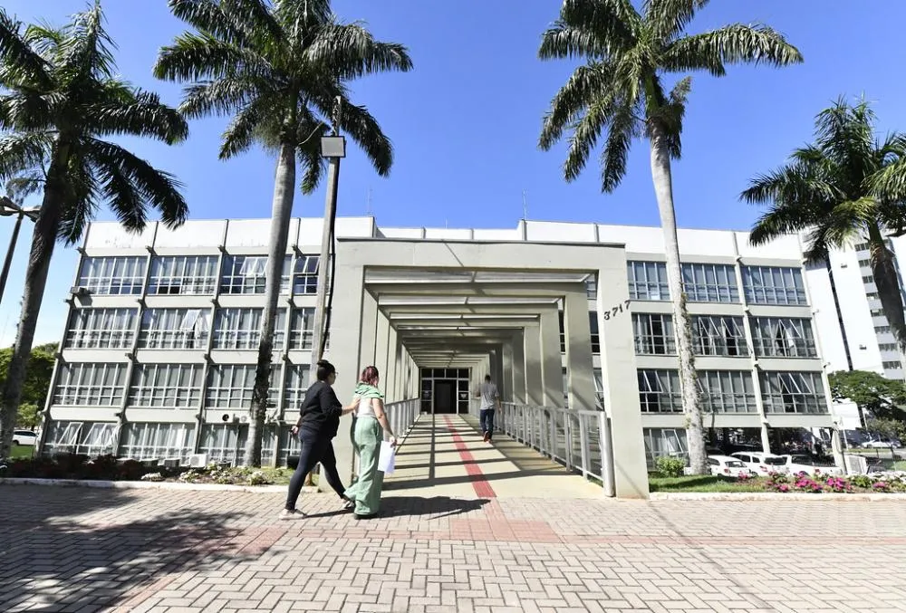 Prefeitura inicia etapas para a criação de Empresa Pública de Infraestrutura em Umuarama