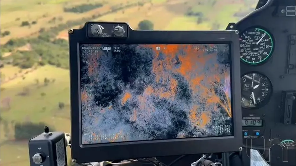 Helicóptero com câmeras térmicas reforça buscas por quarteto desaparecido