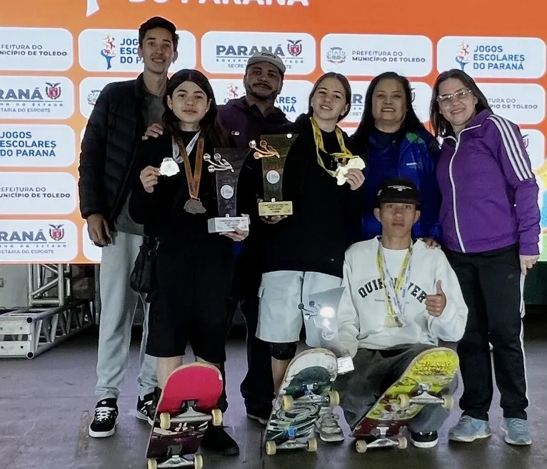 Skatistas de Umuarama brilham e sobem no pódio nos Jogos Escolares do Paraná