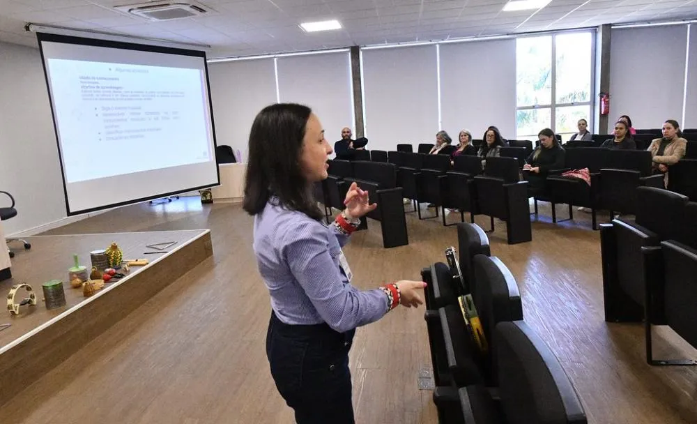 Assessoramento aos professores fortalece qualidade do ensino religioso e de artes