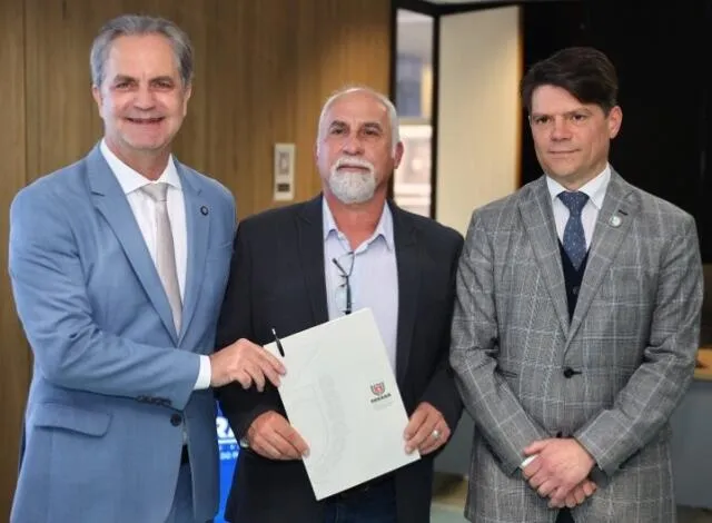 TCE-PR e Governo do Estado firmam acordo para fortalecer municípios