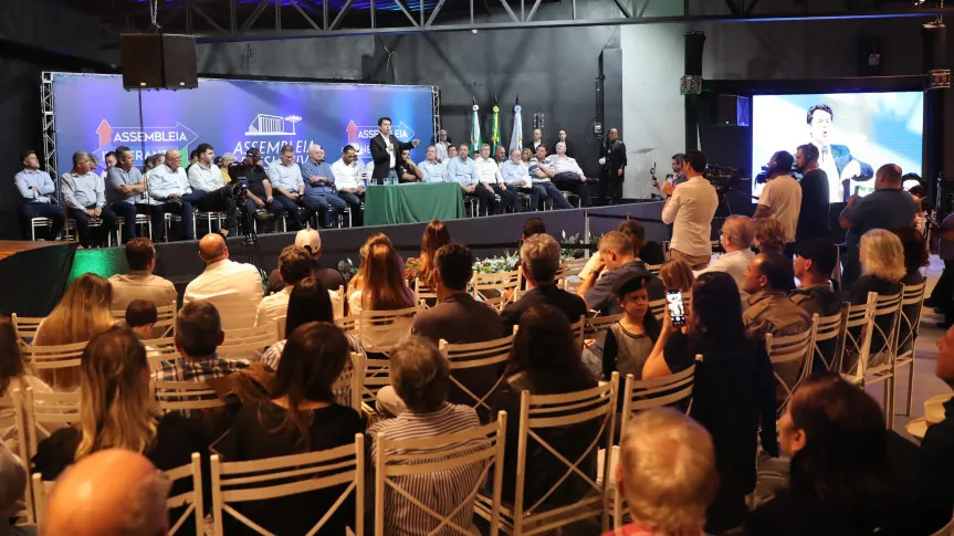 Assembleia Itinerante apresenta resultados e recebe novas demandas de Santo Antônio da Platina