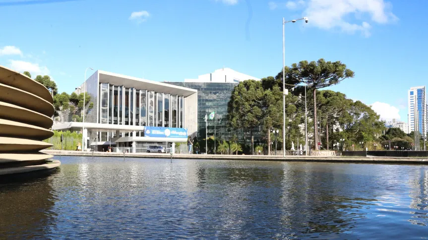 Deputado pede ao MEC liberação imediata dos recursos atrasados do Escola em Tempo Integral