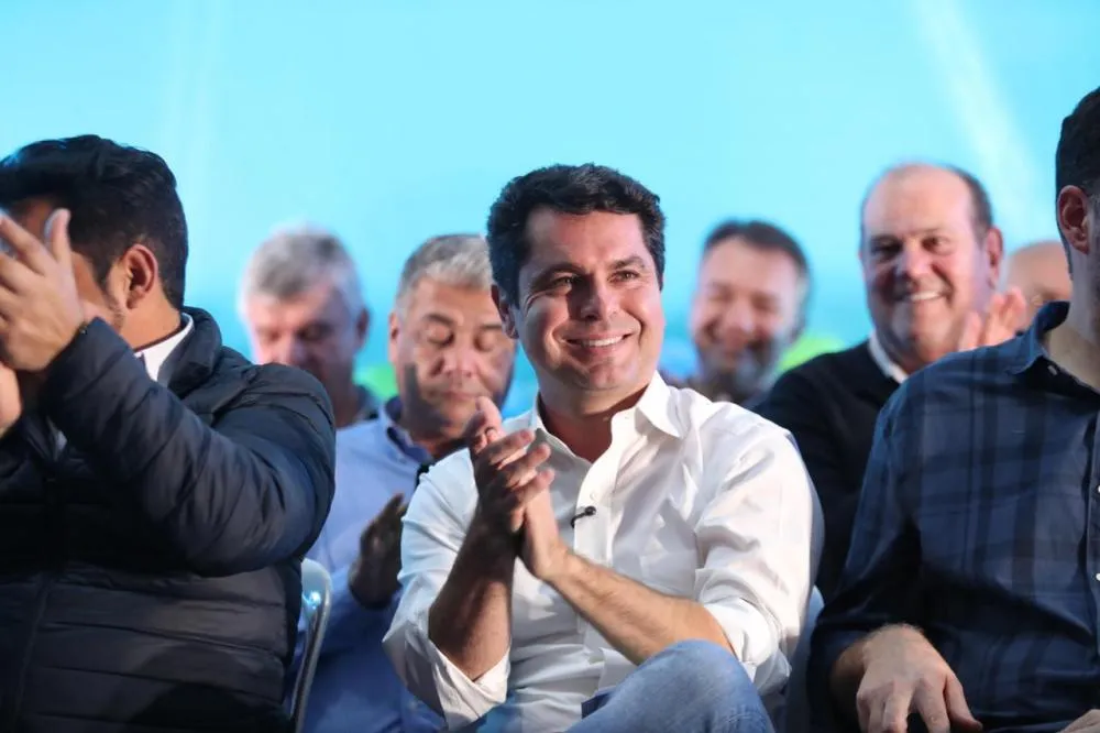 Pesquisa revela preferência por Alexandre Curi como candidato de Ratinho Junior