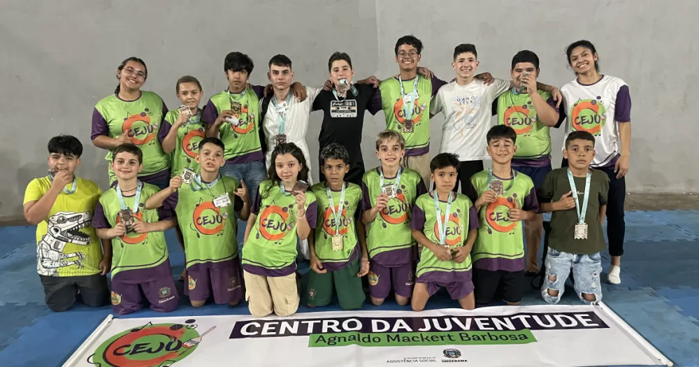 Alunos do Centro da Juventude conquistam medalhas em torneio regional