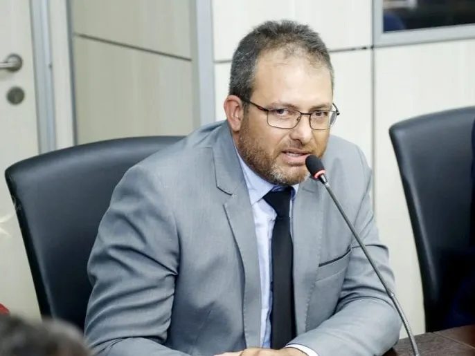 Distribuição de cerveja na campanha leva à cassação de prefeito e vice em Brasilândia do Sul