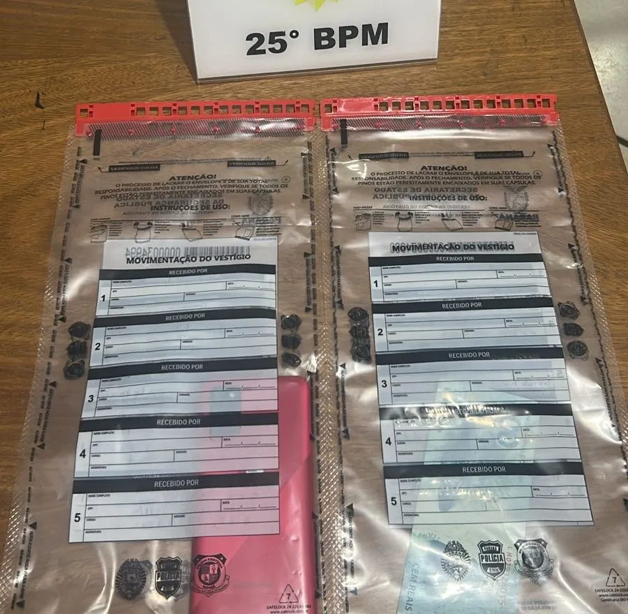 Suspeitos são presos após furto de celular em supermercado no centro de Perobal