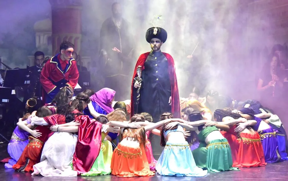 Releitura do clássico ‘A Lâmpada Mágica’ ganha o palco do Centro Cultural