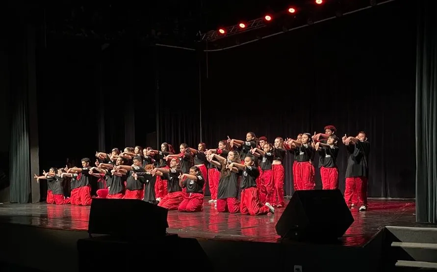 Mostra de Dança Capital da Amizade lota o Centro Cultural Vera Schubert