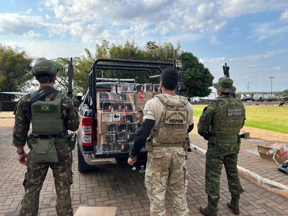 PF, BPFRON e Forças Armadas desmantelam rota de contrabando em Altônia
