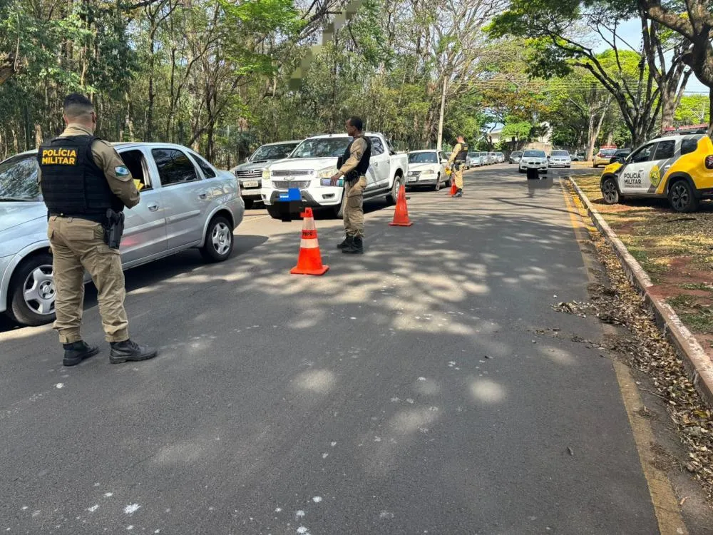 Semana Nacional do Trânsito começa em Umuarama com blitz educativa