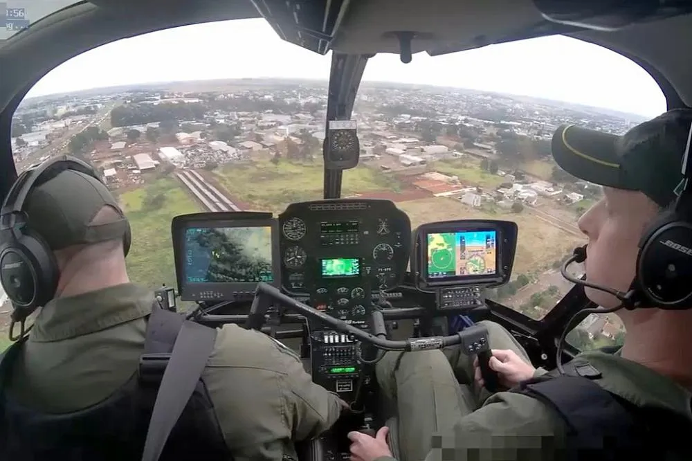 Perseguição com Falcão 13 da PMPR termina com apreensão de cigarros e de 5 veículos