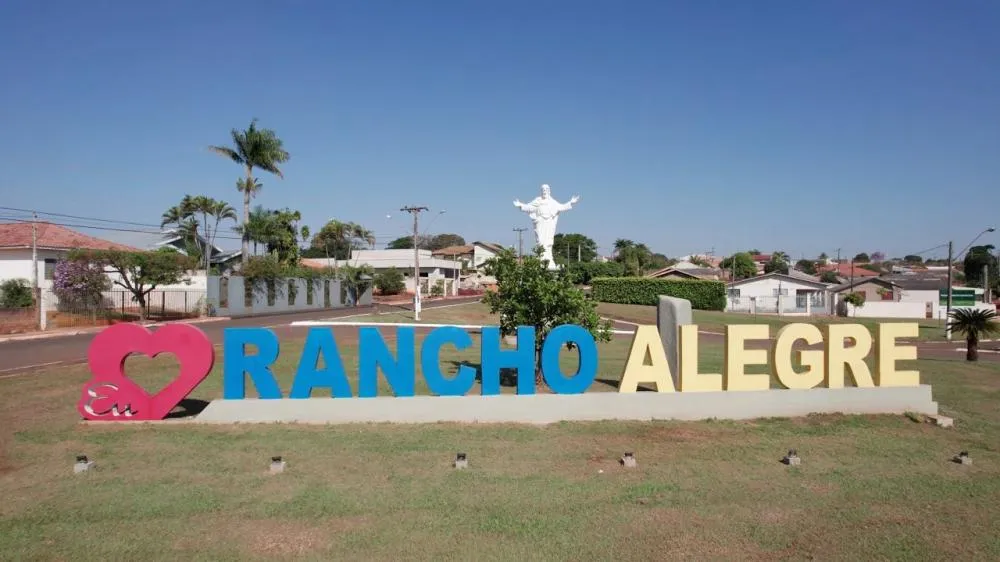 Todos os vereadores de Rancho Alegre viram réus por improbidade após faltas injustificadas