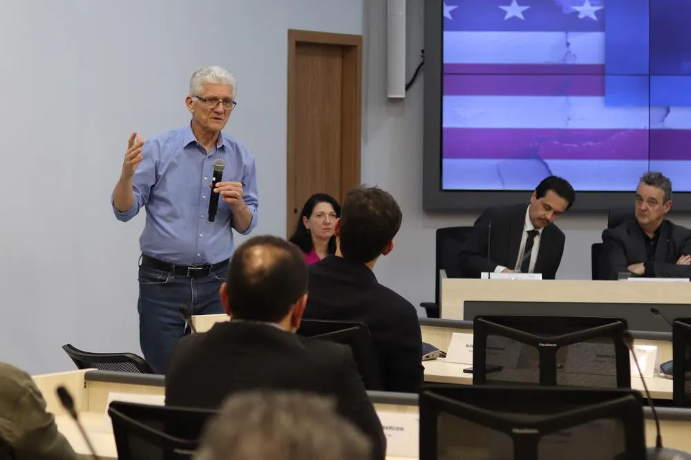 Paraná vai ampliar medidas de auxílio a empresas afetadas por tarifas dos EUA