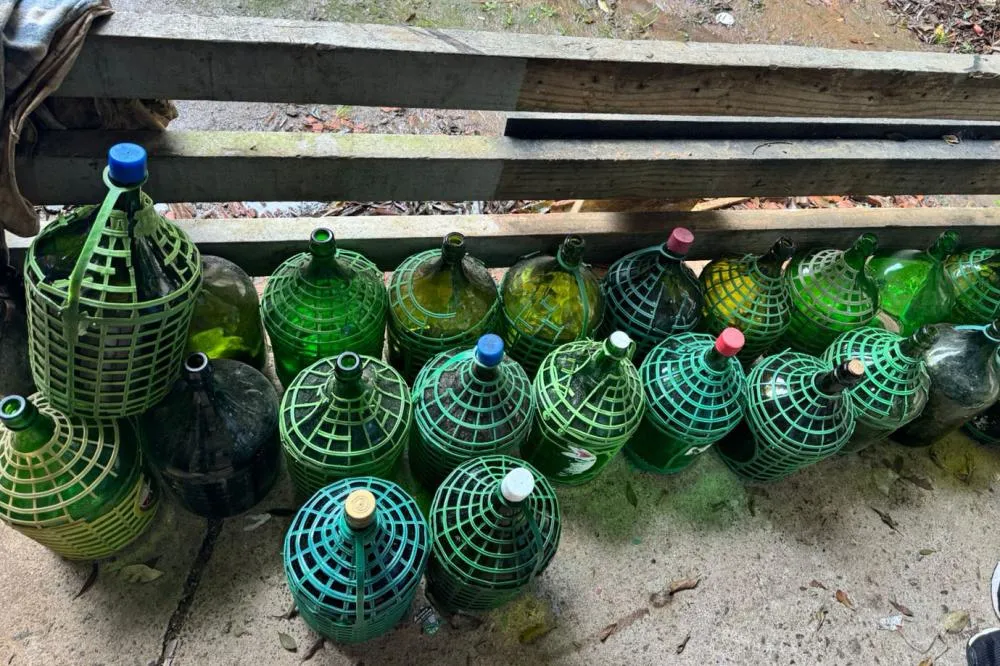 PCPR prende homem em flagrante por armazenamento irregular de bebida alcoólica