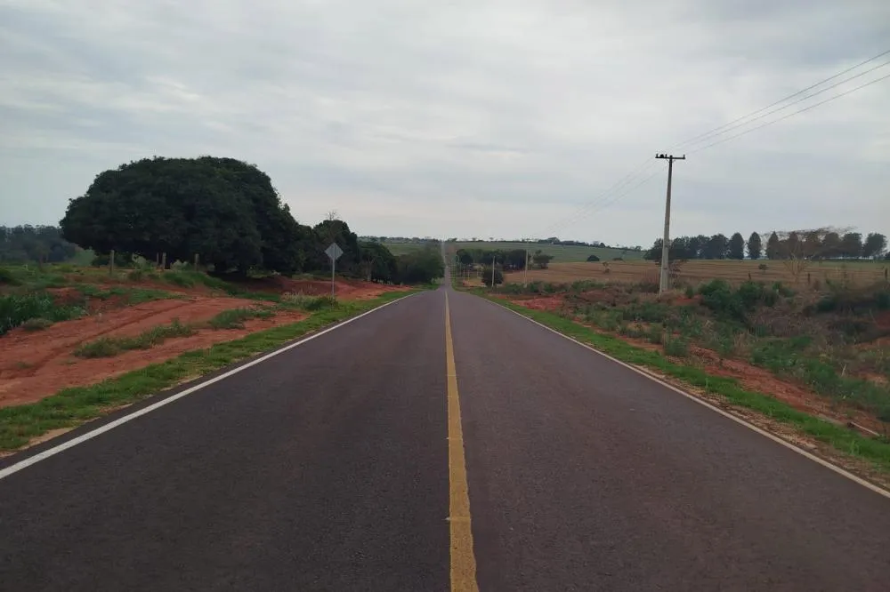 Pavimentação da estrada Mestre–Vila Yara impulsiona turismo e comércio em Altônia