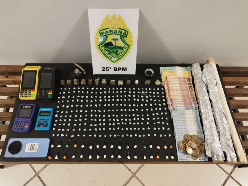 Polícia flagra bar usado como ponto de venda de drogas em Umuarama