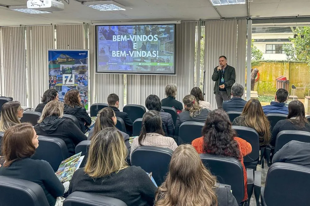Nutricionistas da rede estadual passam por capacitação; produção é de 1 milhão de refeições por dia
