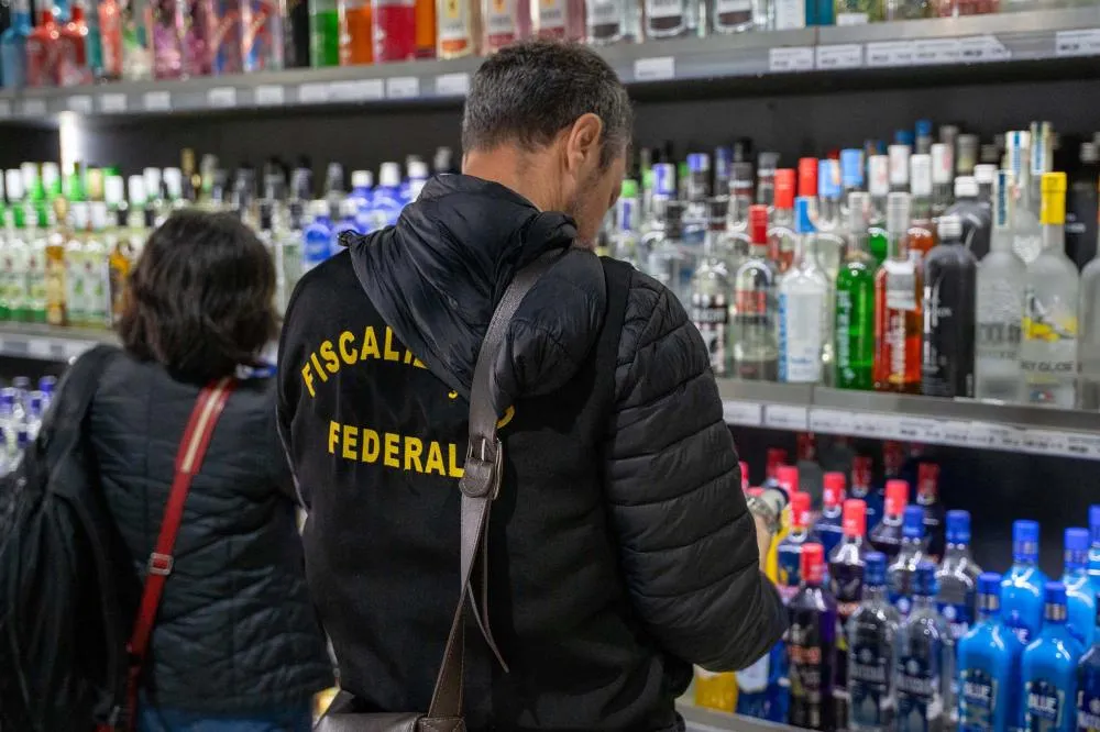 Secretaria de Saúde investiga morte suspeita por intoxicação por metanol no Paraná