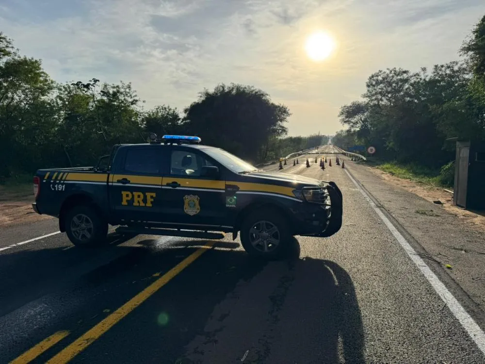 Ponte no Rio Piquiri na BR-272 entre Francisco Alves e Guaíra é interditada por risco estrutural