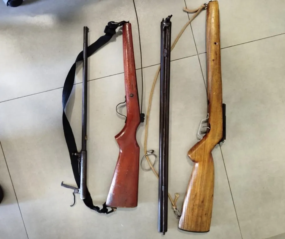 Polícia Civil prende homem por posse ilegal de armas em distrito de Umuarama