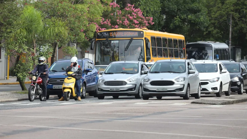Alep inicia tramitação de emenda que pode garantir descontos de até 95% no IPVA em atraso
