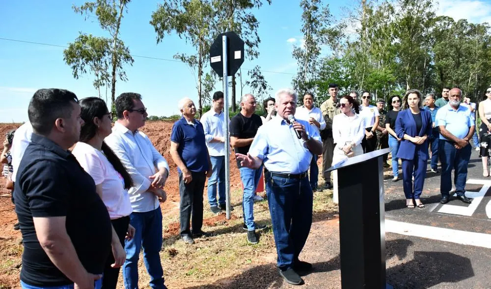 Inaugurado asfalto no trecho final da Estrada Velha para Lovat