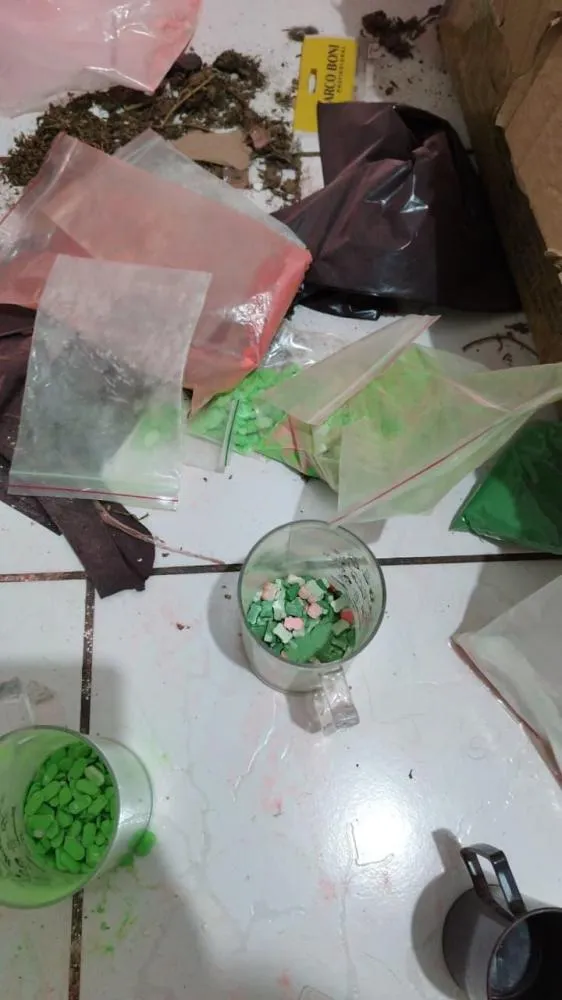 Fábrica de ecstasy é descoberta e fechada em operação do Gaeco na manhã desta terça-feira