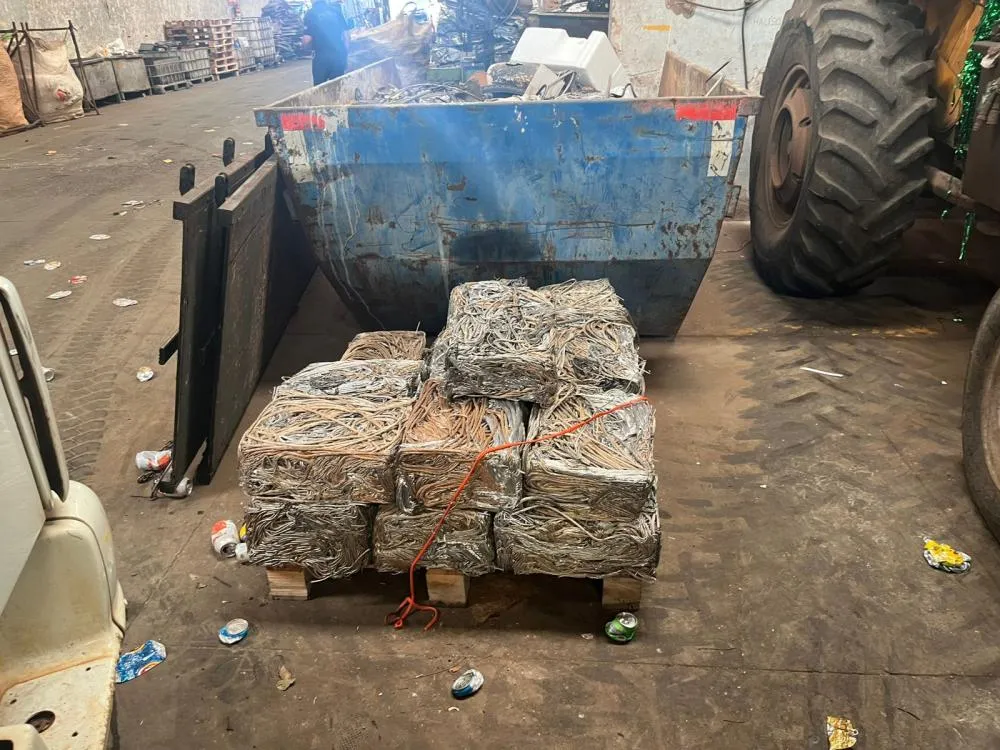 Polícia Civil apreende mais de uma tonelada de fios de cobre durante fiscalização em Umuarama