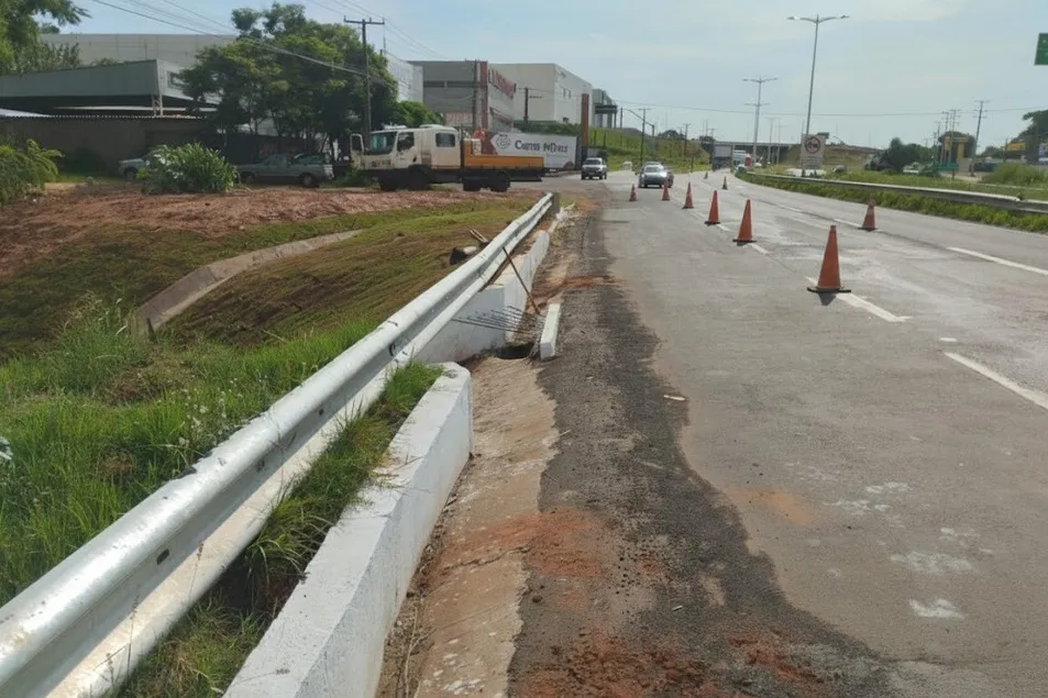 DER conclui em pouco mais de dois meses obra emergencial na PR-323 em Umuarama