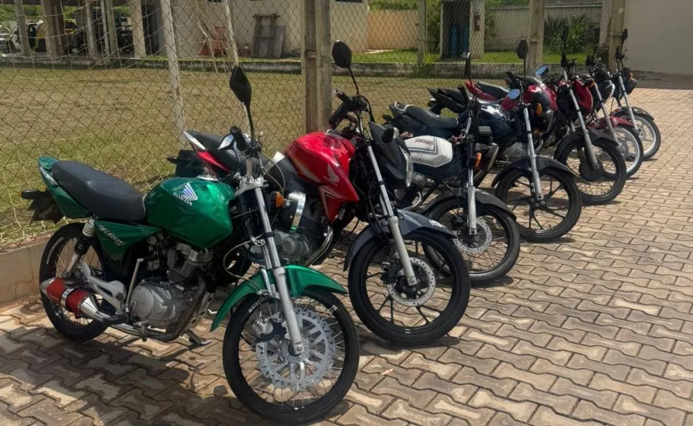 Operação da Polícia Militar apreende sete motos irregulares em Umuarama