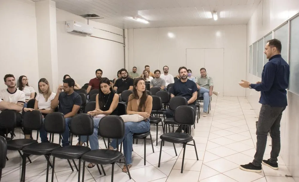 Saúde promove treinamentos para qualificar encaminhamentos médicos