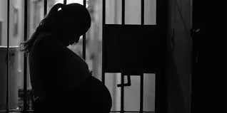 Gestante é presa em Maria Helena para cumprir pena por tráfico de drogas