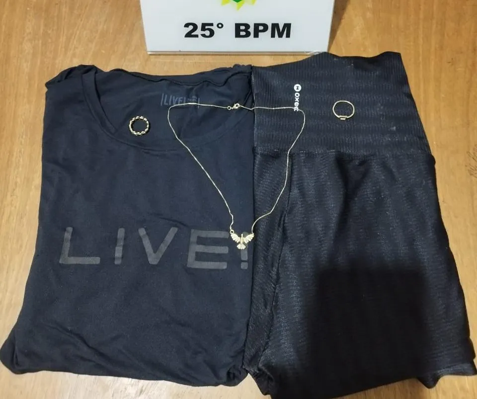 Funcionária é presa após furtar joias e roupas em casa de distrito de Umuarama