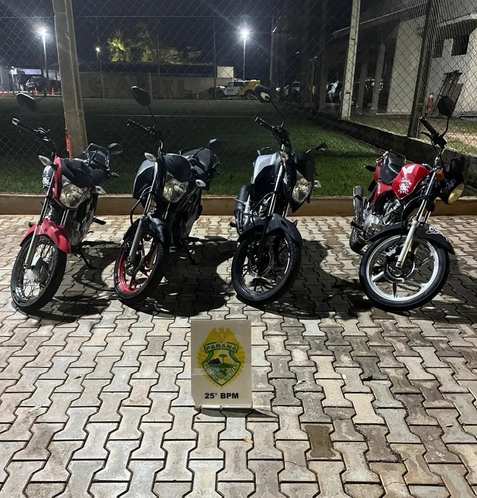 Polícia apreende motos após manobras perigosas feitas por menores em Umuarama