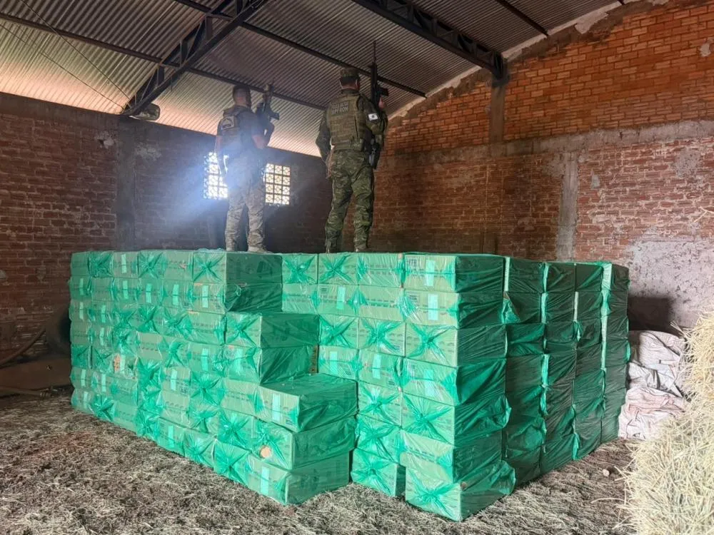 Operação conjunta apreende 20 mil pacotes de cigarros ilegais em Brasilândia do Sul 