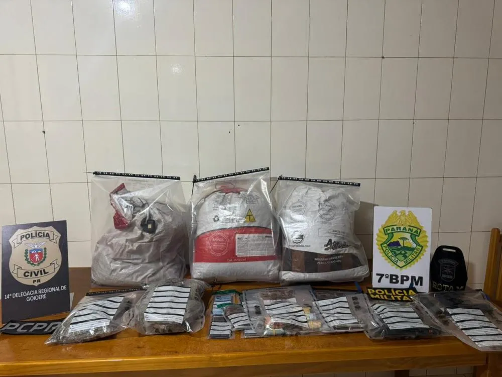Operação conjunta apreende drogas, arma e dinheiro e leva dois à prisão em distrito de Moreira Sales