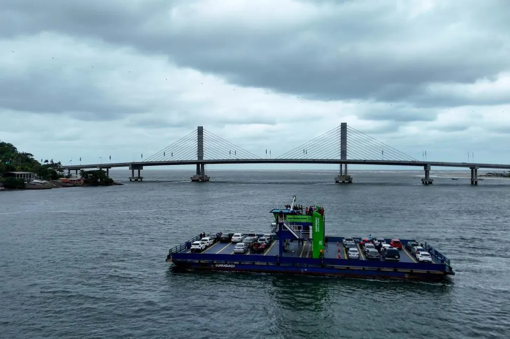 Ponte de Guaratuba aposenta ferry boat após mais de 60 anos de travessias