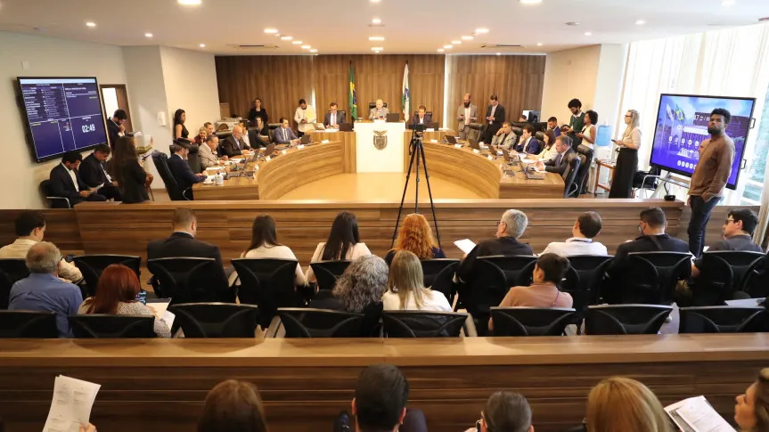 CCJ da Alep aprova créditos internacionais para infraestrutura e combate a desastres