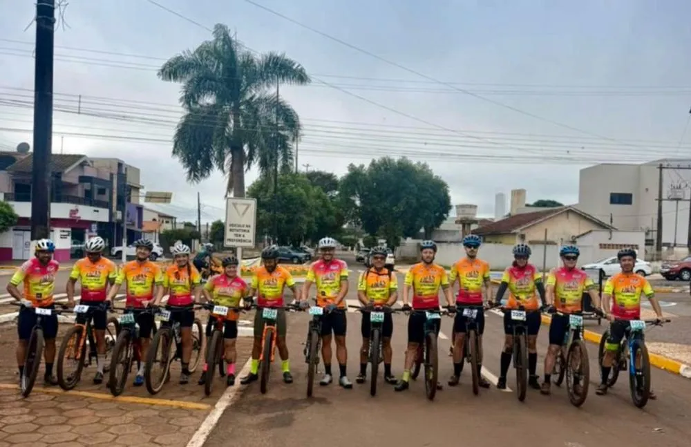 Ciclismo de Umuarama conquista 10 pódios em etapa da Copa Conesul de MTB