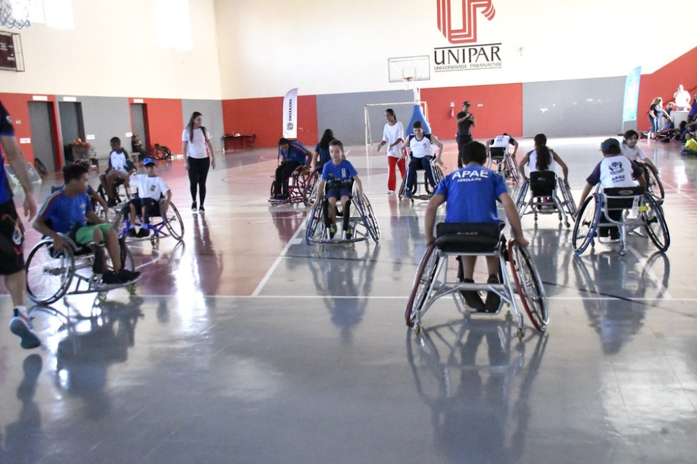 Festival Paralímpico reúne várias cidades da região em Umuarama
