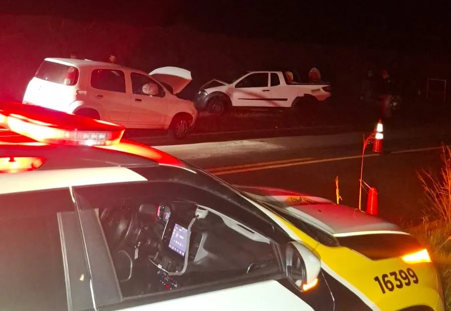 Acidente envolvendo três carros deixa seis feridos na PR-468, em Mariluz