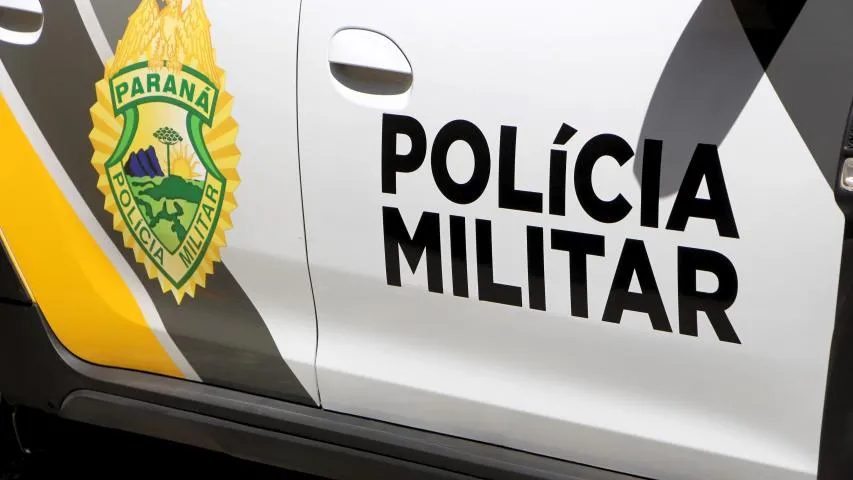 Homem com tornozeleira é preso após PM localizar bloqueador de sinal em carro em Ivaté