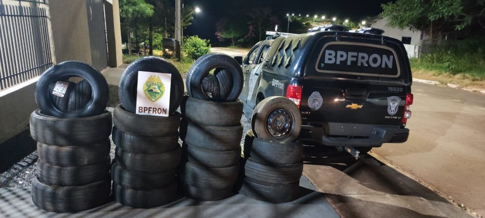 BPFRON apreende carregamento de pneus contrabandeados em Tapira