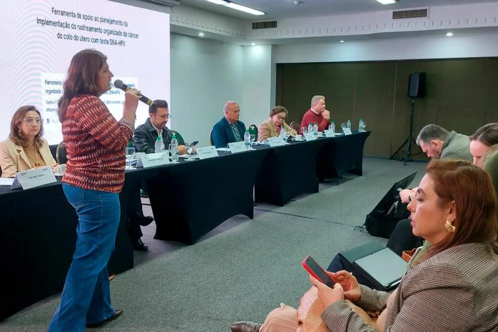 Paraná avança no combate ao câncer de colo de útero com exames em todo Estado