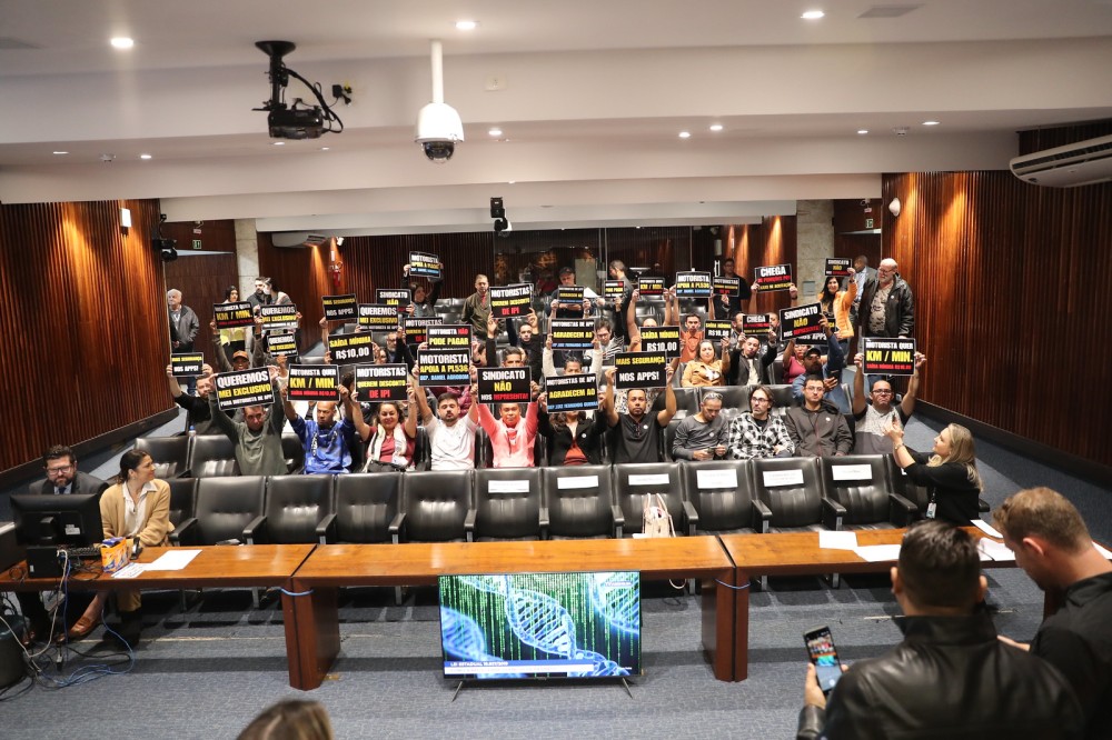 Em audiência pública na Alep, motoristas cobram mais direitos e autonomia no PLP federal dos aplicativos