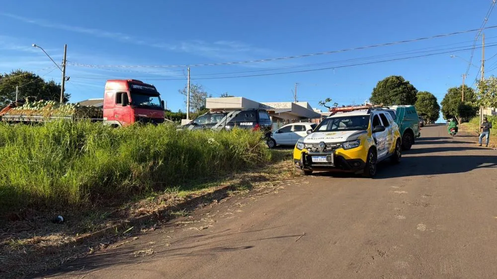 Carreta com indícios de adulteração é apreendida após patrulhamento aéreo em Ivaté