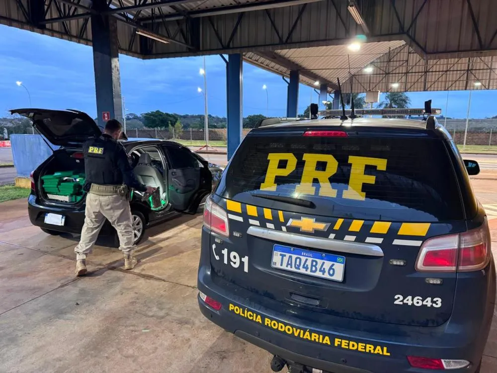 PRF apreende quase 1,3 tonelada de drogas e desarticula rotas criminosas no Paraná